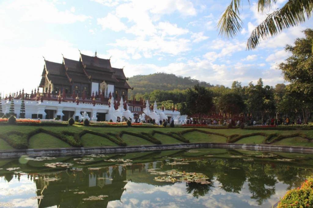 Rajapruek Place Chiang Mai Extérieur photo