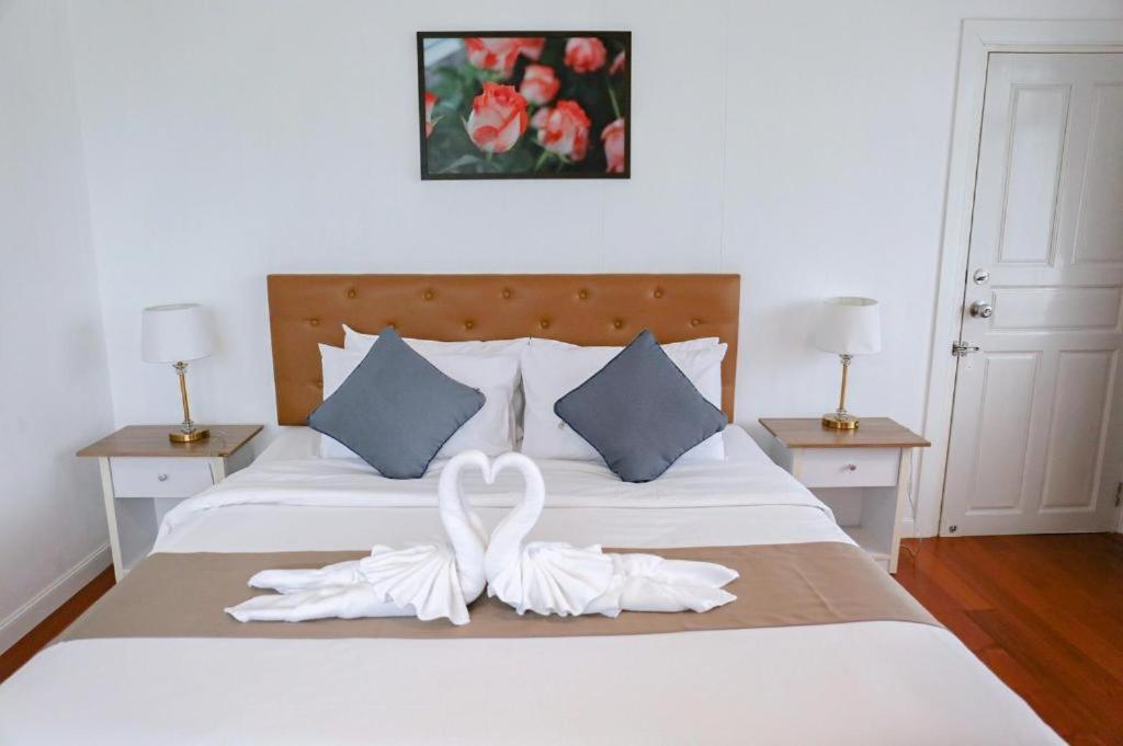 Rajapruek Place Chiang Mai Extérieur photo
